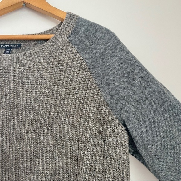 Eileen Fisher Raglan Crewneck Sweater Grey Gray Beige Medium Yak - Picture 7 of 9